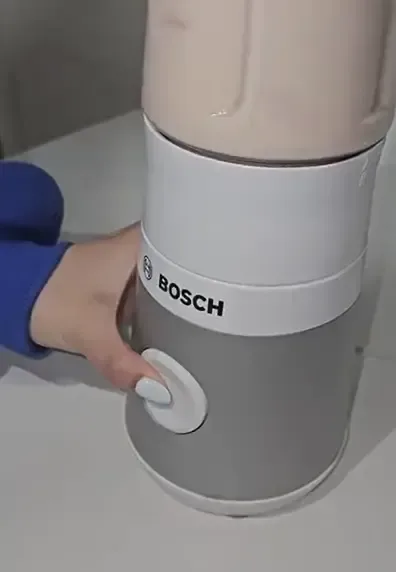 Bosch blender lid and drinking spout detail